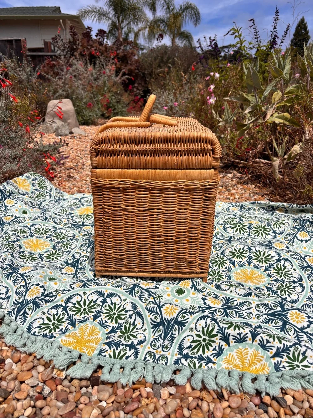 Vintage Wicker Picnic Basket with Locking Handles